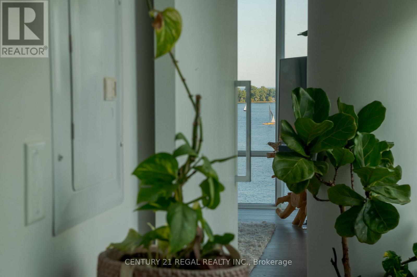 1014 - 29 Queens Quay E, Toronto, ON - Indoor Photo Showing Other Room