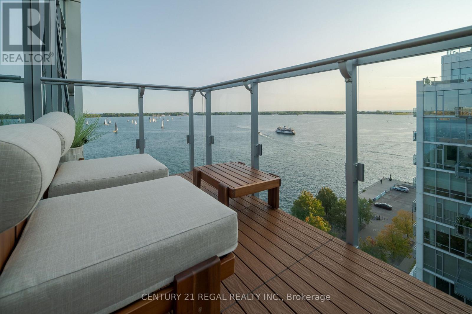 1014 - 29 Queens Quay E, Toronto, ON - With Exterior