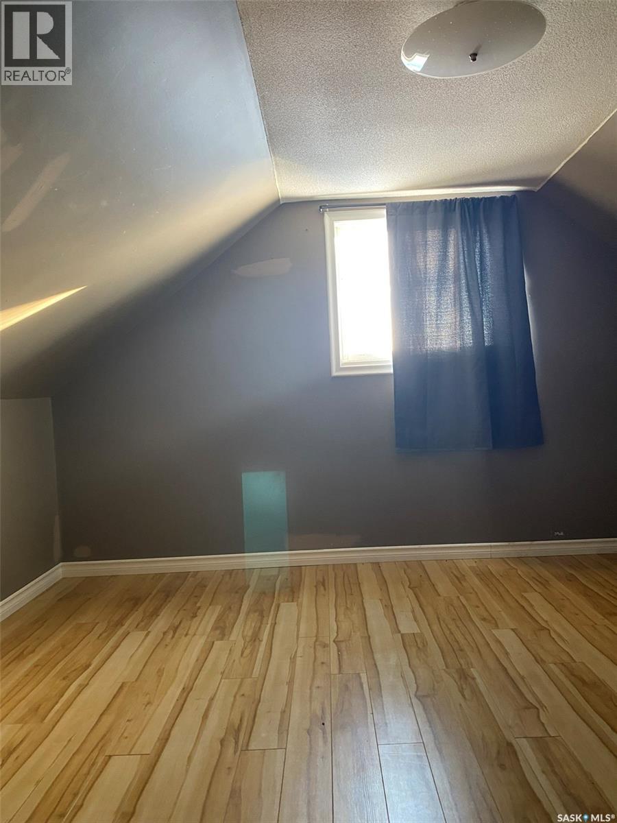 117 Prospect Avenue, Oxbow, SK - Indoor Photo Showing Other Room