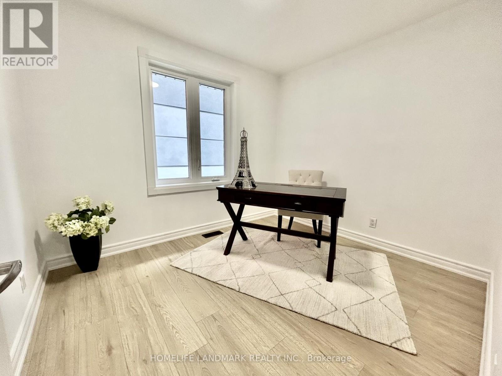 323 Elmwood Avenue, Richmond Hill, ON - Indoor Photo Showing Office