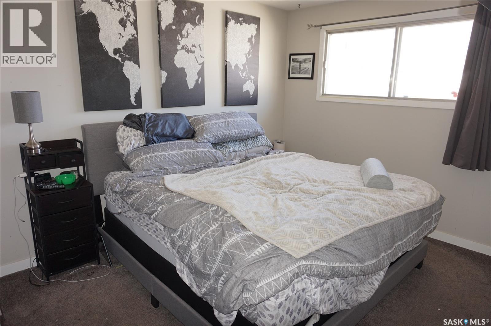91 Plant Crescent, Regina, SK - Indoor Photo Showing Bedroom