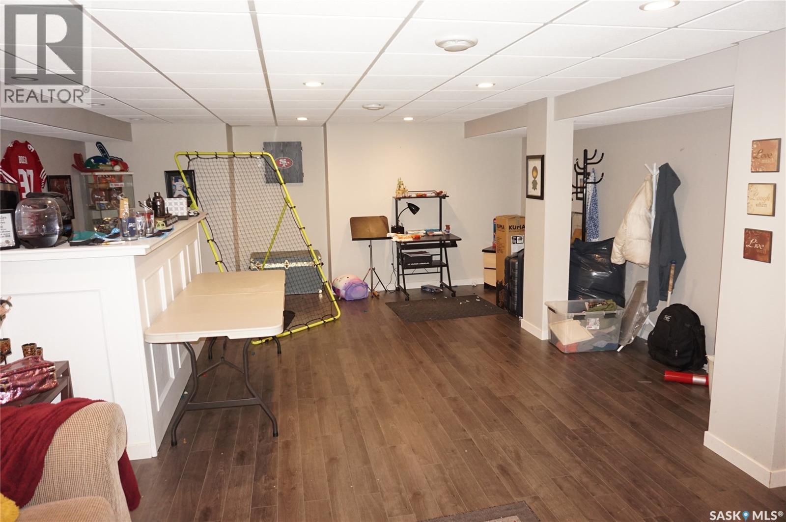 91 Plant Crescent, Regina, SK - Indoor Photo Showing Other Room