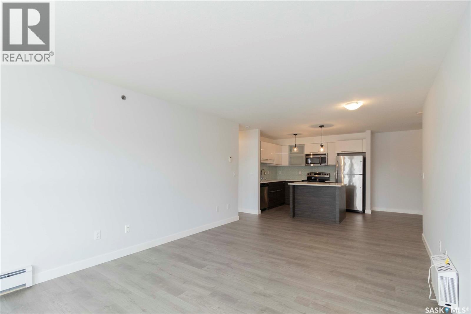 307A 415 Hunter Road, Saskatoon, SK - Indoor