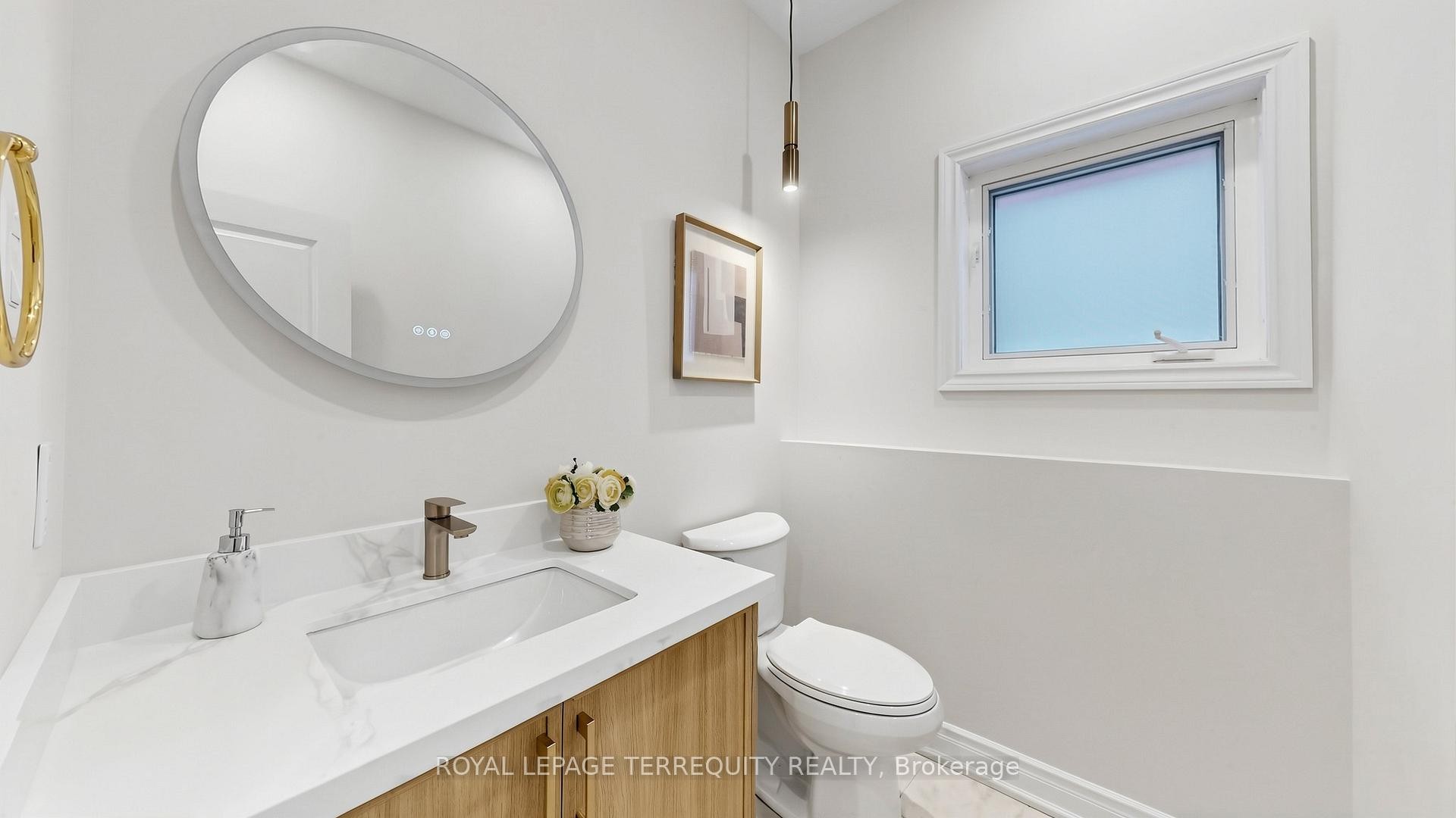7146 Baskerville Run, Mississauga, ON - Indoor Photo Showing Bathroom