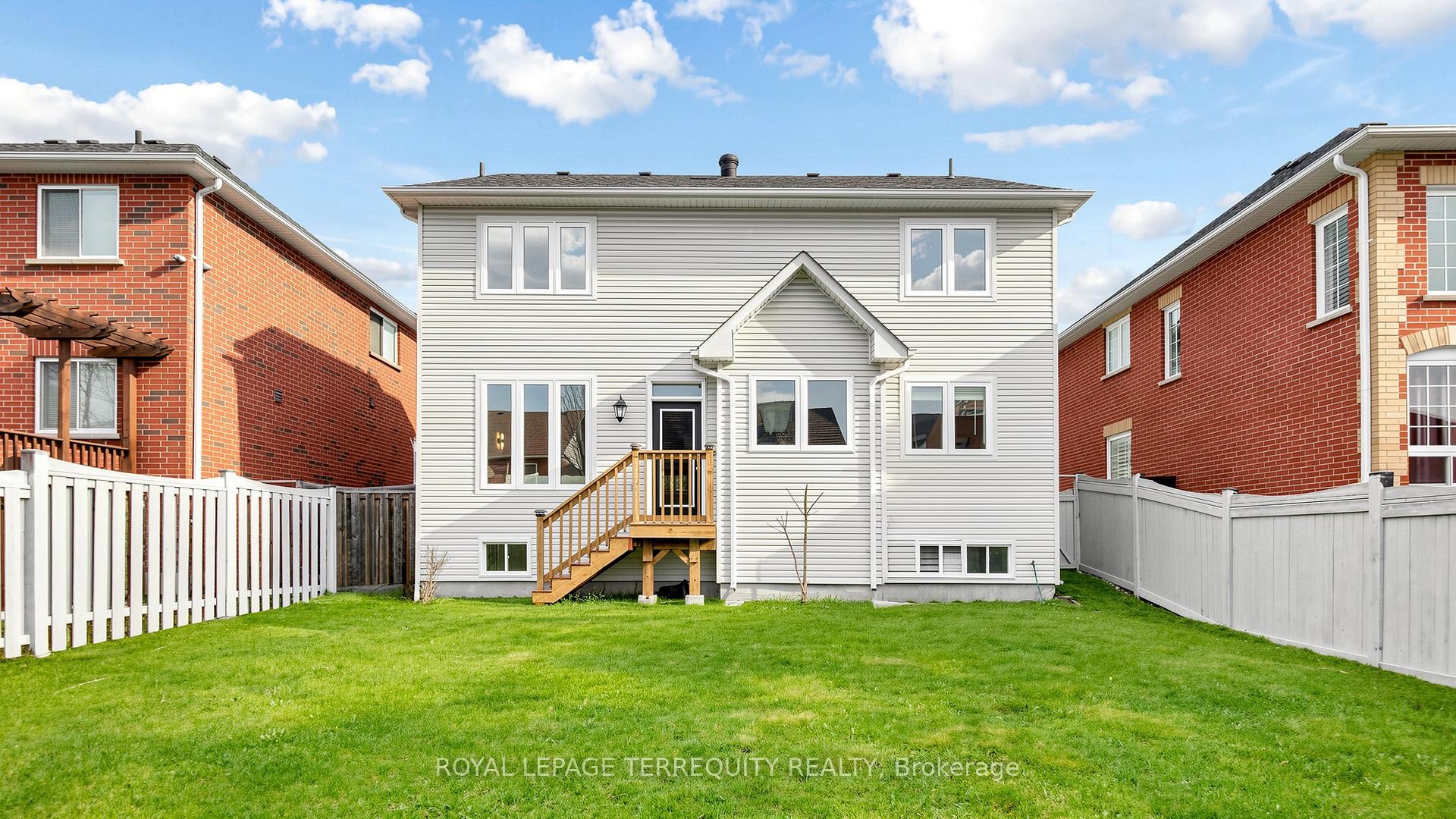 7146 Baskerville Run, Mississauga, ON - Outdoor With Exterior