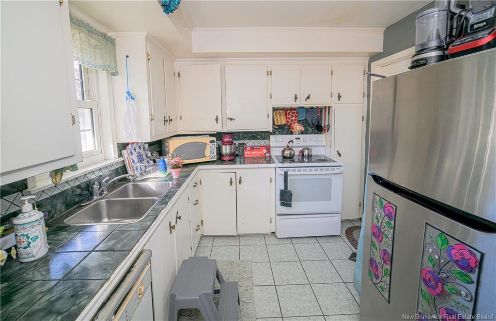 26 Hachey Ave, Fredericton, NB