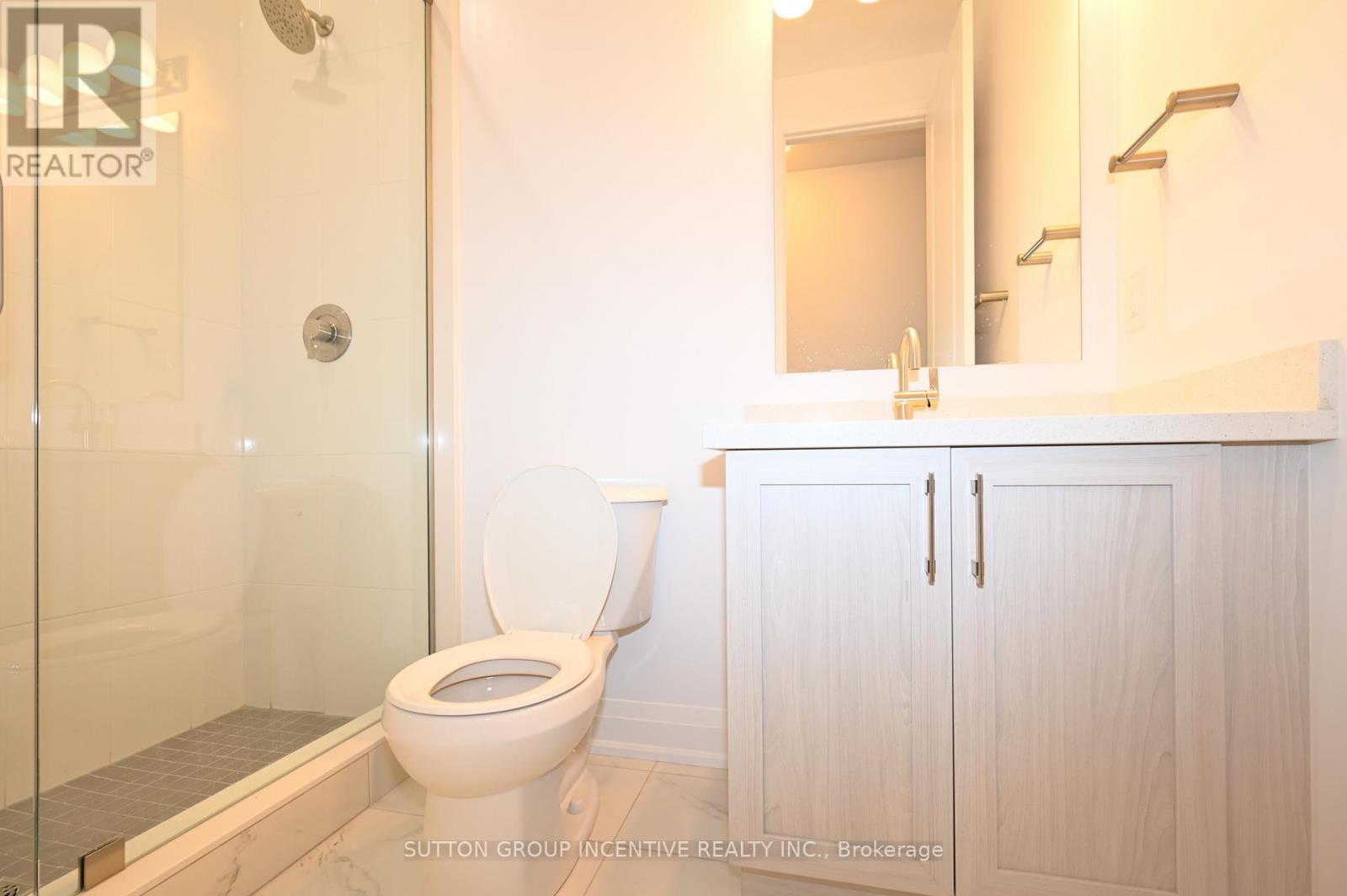 2 - 32 Winery Way, Barrie, ON - Indoor Photo Showing Bathroom