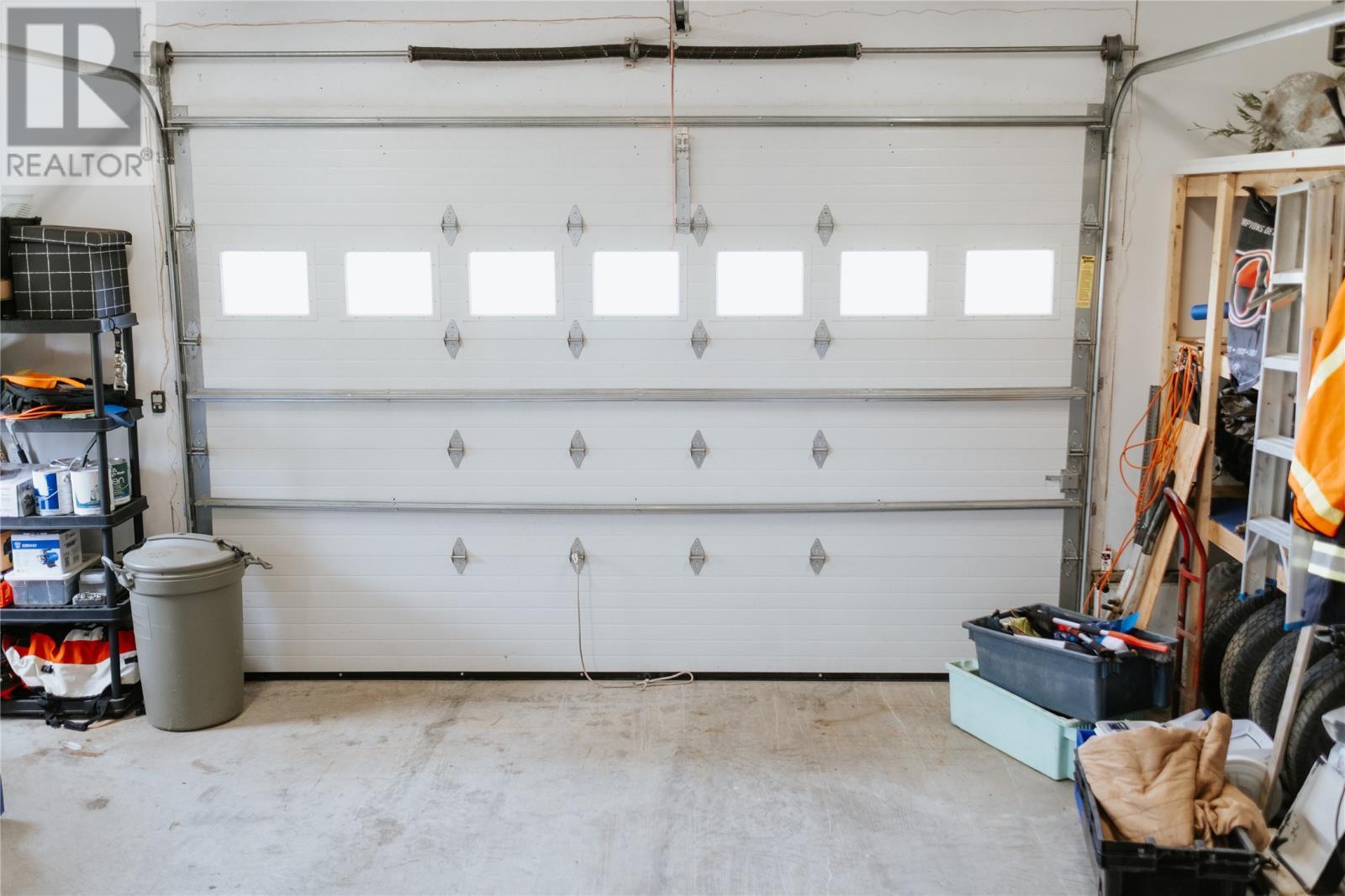 26 Main Street, New Wes Valley, NL - Indoor Photo Showing Garage