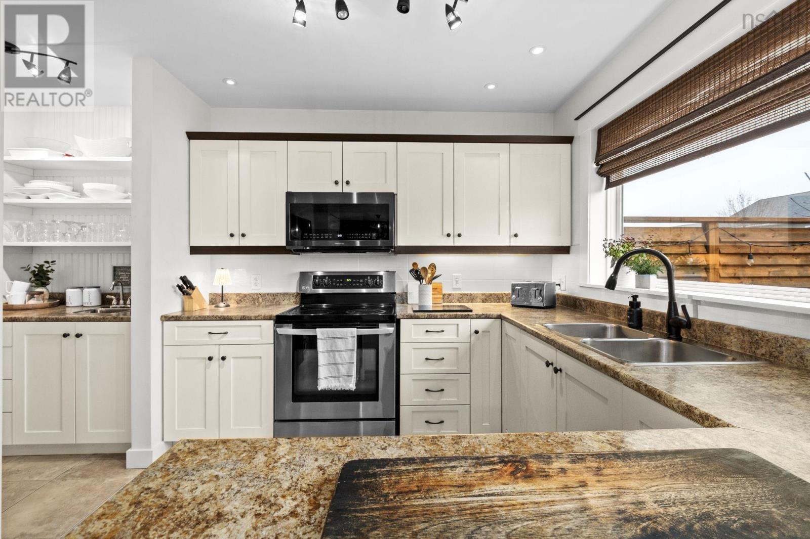 Kitchen - 124 Beachstone Drive, Spryfield, NS - Indoor Photo Showing Kitchen With Double Sink