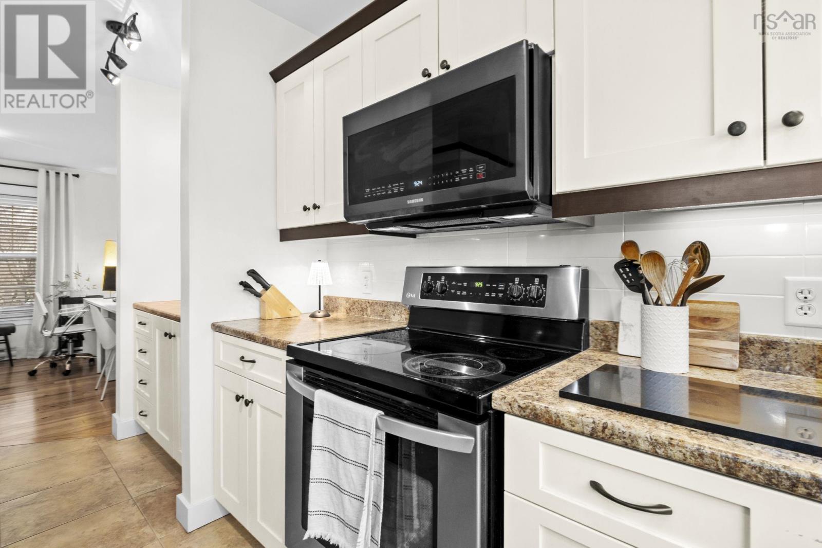 Kitchen - 124 Beachstone Drive, Spryfield, NS - Indoor Photo Showing Kitchen
