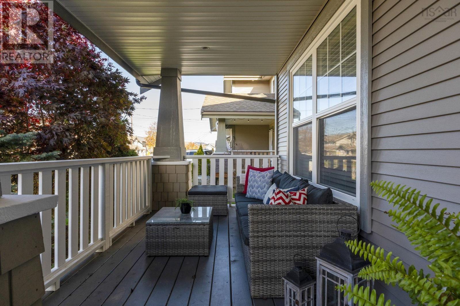Covered Front Porch - 124 Beachstone Drive, Spryfield, NS - Outdoor With Deck Patio Veranda With Exterior