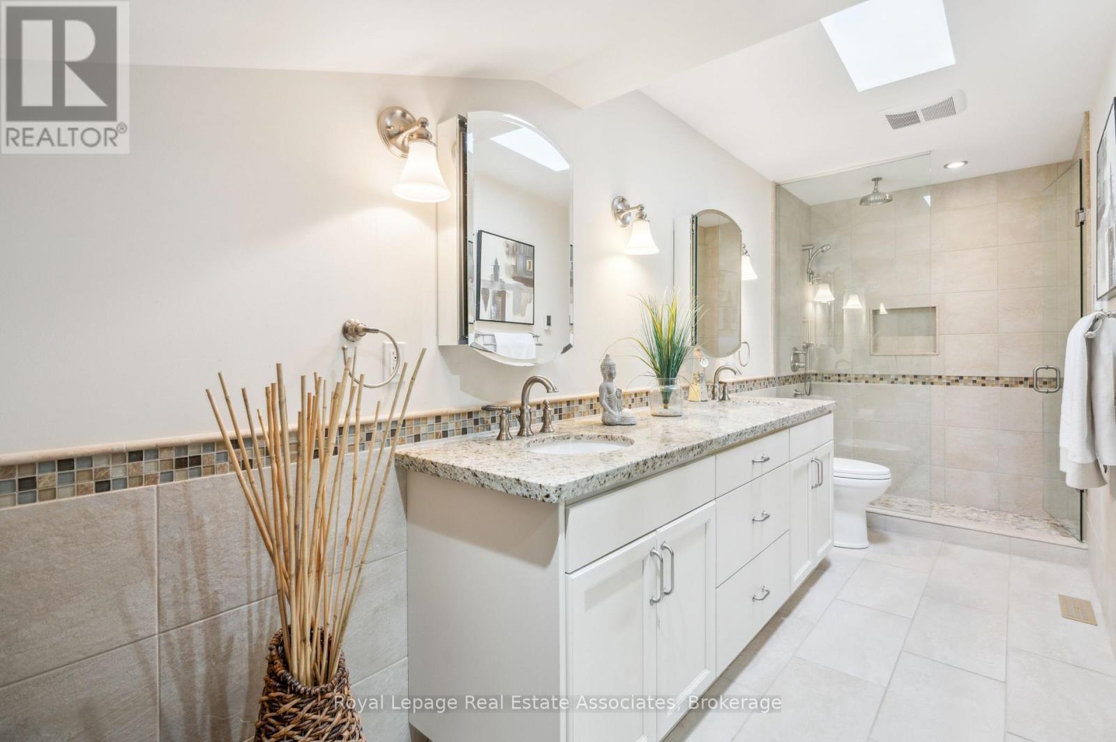 1702 Carrington Road, Mississauga, ON - Indoor Photo Showing Bathroom