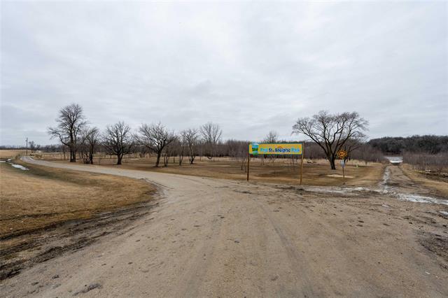 2-423 Main St, St Adolphe, MB