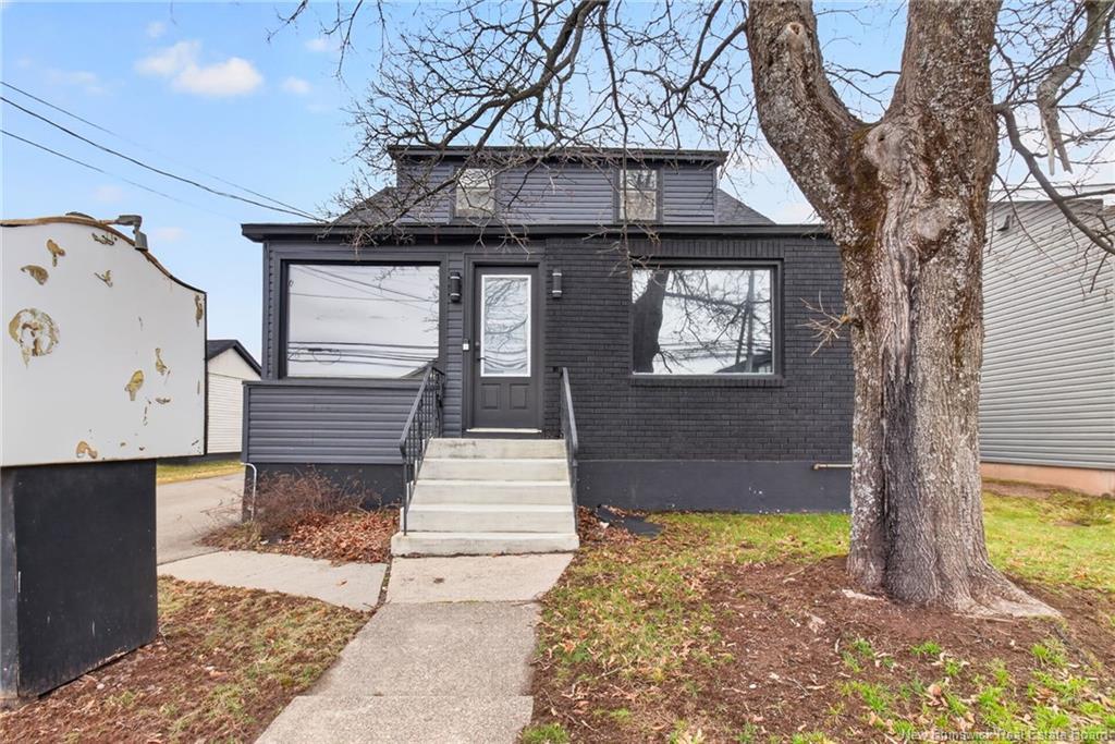 379 Champlain St, Dieppe, NB