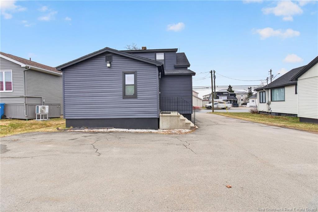 379 Champlain St, Dieppe, NB