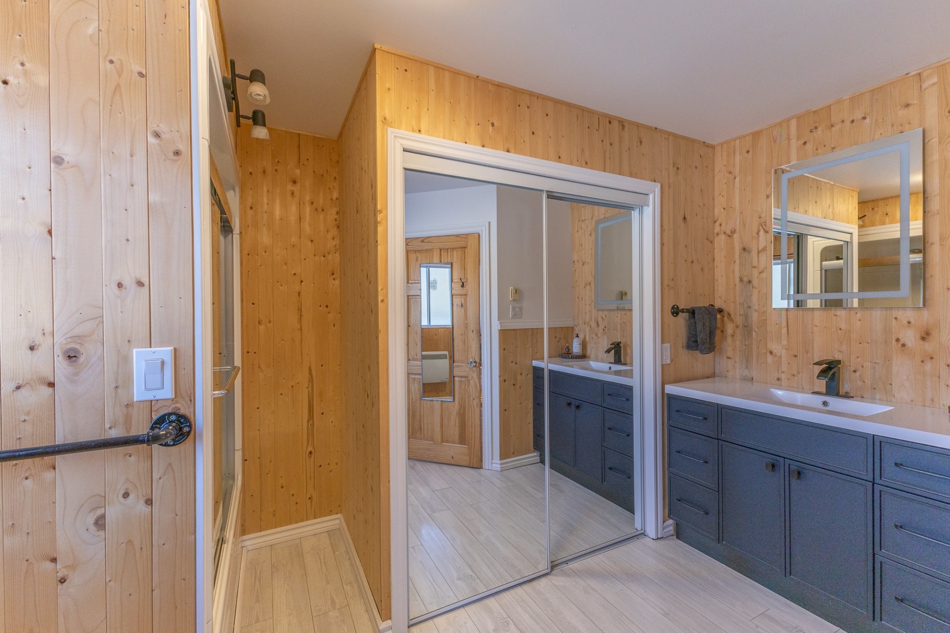 Salle de bains - 4720 Ch. Brassard, Saint-Zénon, QC - Indoor Photo Showing Bathroom