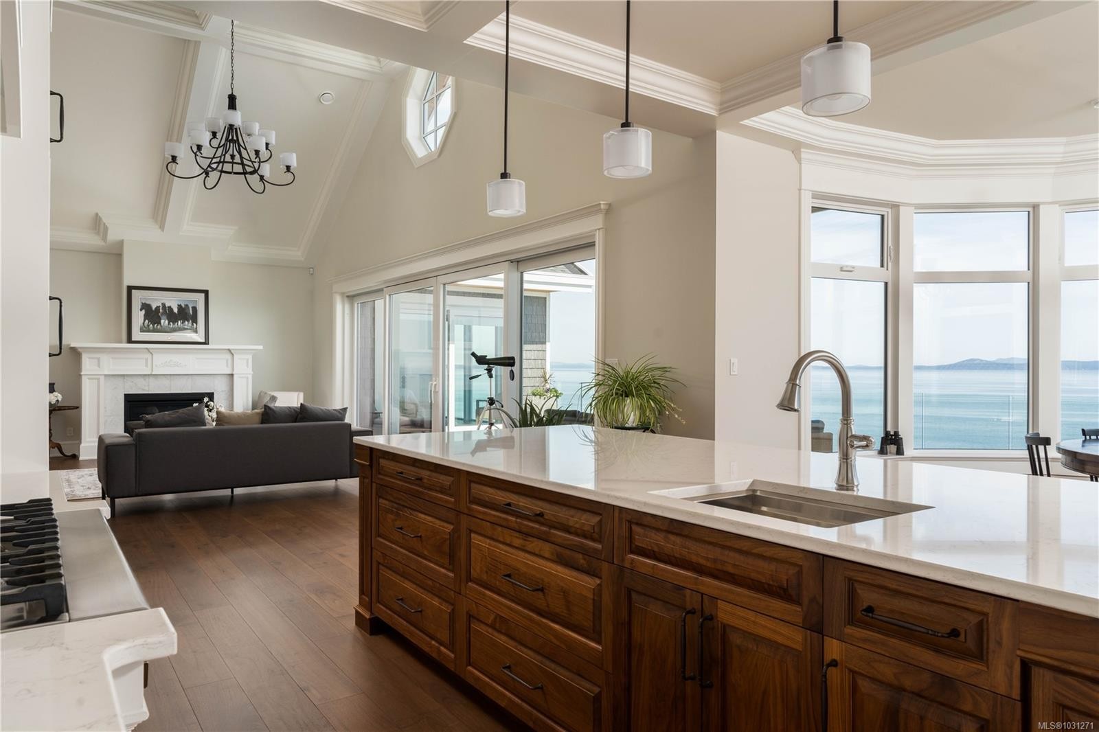 4585 Leyns Rd, Saanich, BC