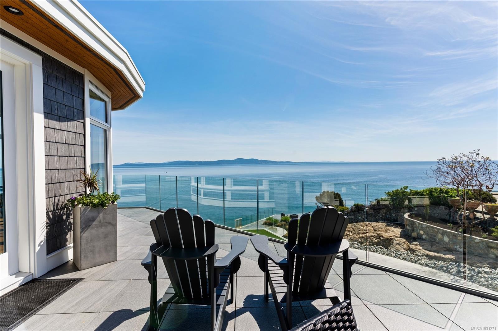 4585 Leyns Rd, Saanich, BC