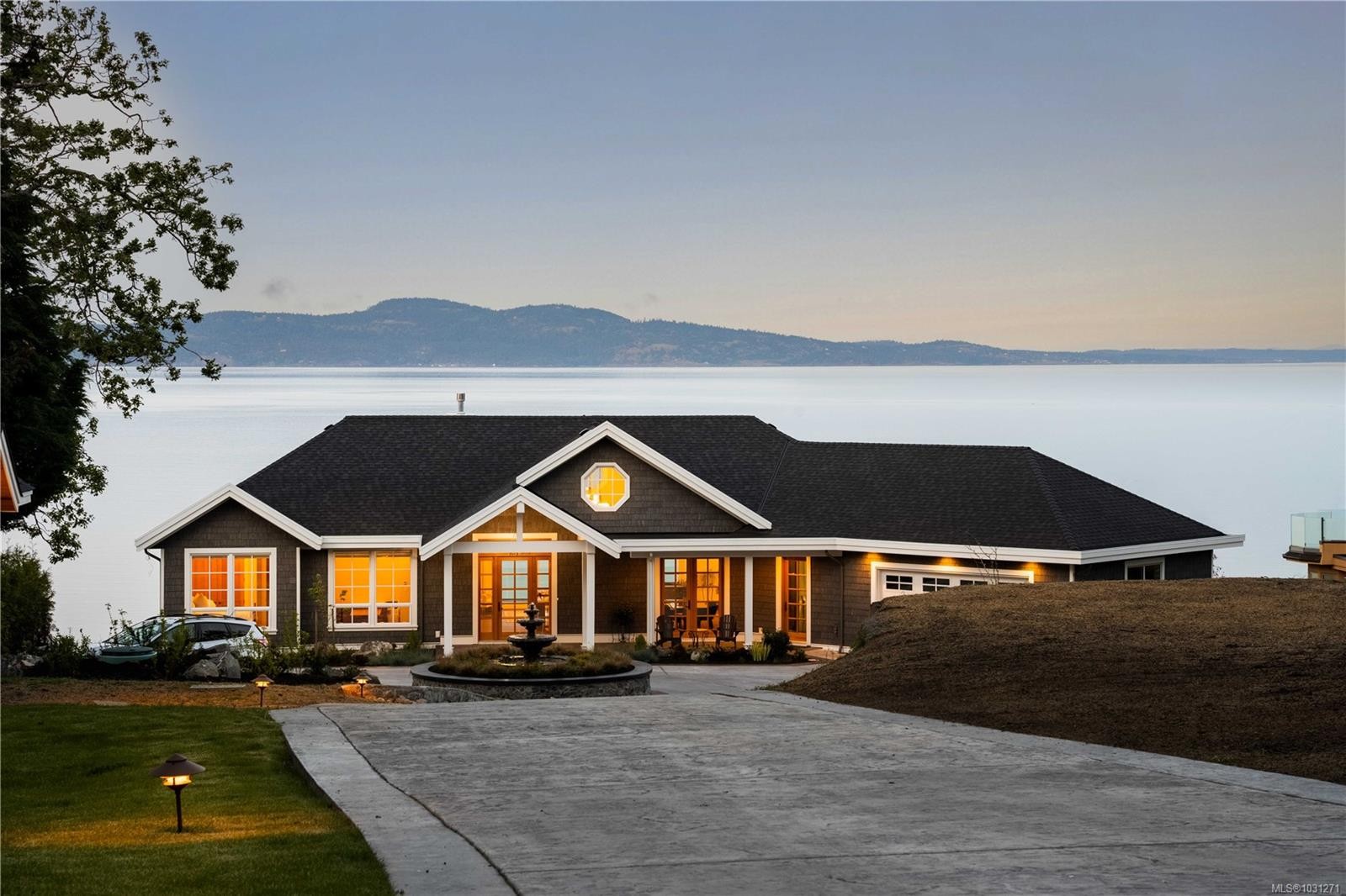 4585 Leyns Rd, Saanich, BC