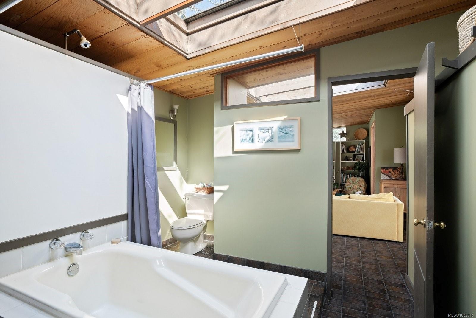 1168 Burnside Rd West, Saanich, BC