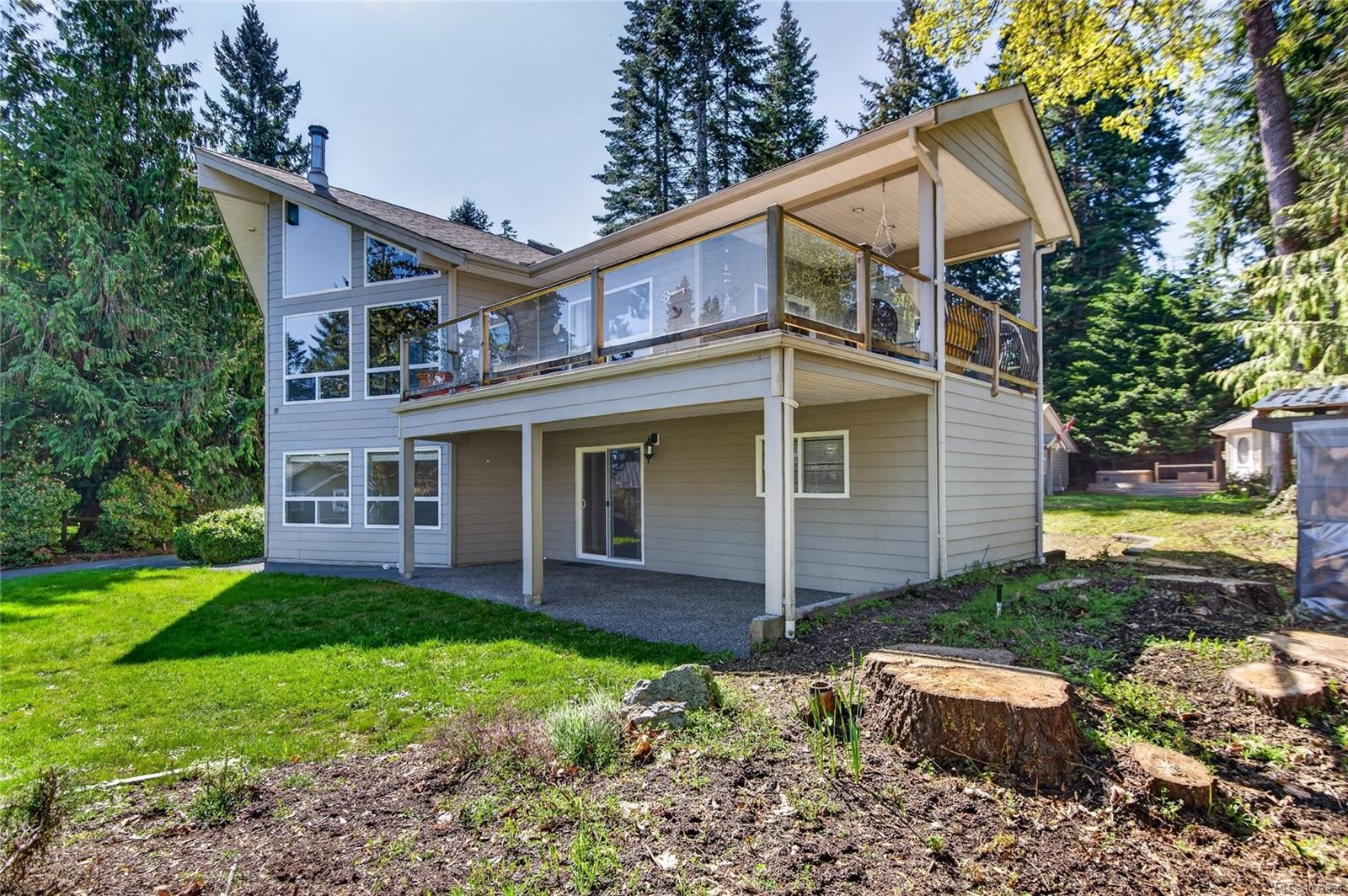 4594 Maple Guard Dr, Bowser, BC