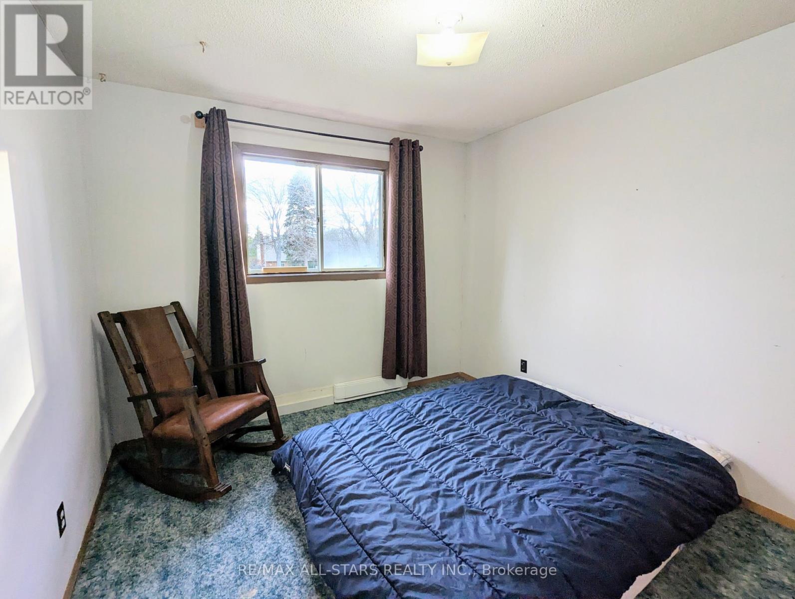 23 Valley Road, Cavan Monaghan (Cavan Twp), ON - Indoor Photo Showing Bedroom