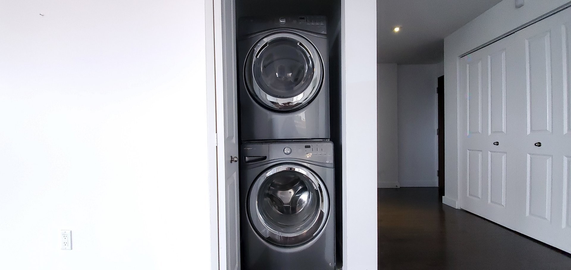 Laundry - 3502-5150 Rue Buchan, Montréal (Côte-Des-Neiges/Notre-Dame-De-Grâce), QC - Indoor Photo Showing Laundry Room