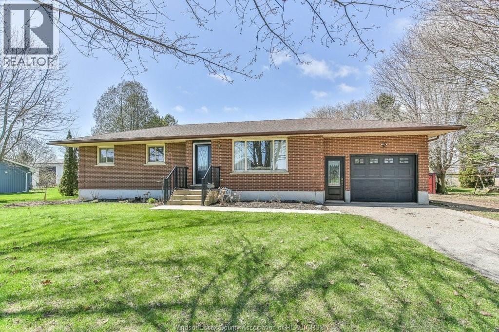 6551 Springfield Road, Aylmer, ON - Outdoor