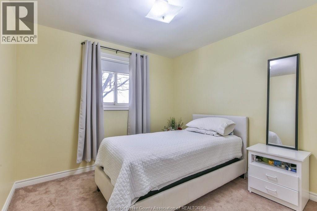6551 Springfield Road, Aylmer, ON - Indoor Photo Showing Bedroom