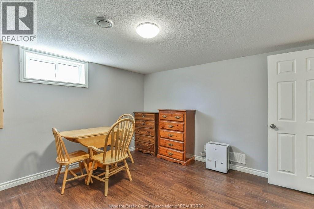 6551 Springfield Road, Aylmer, ON - Indoor