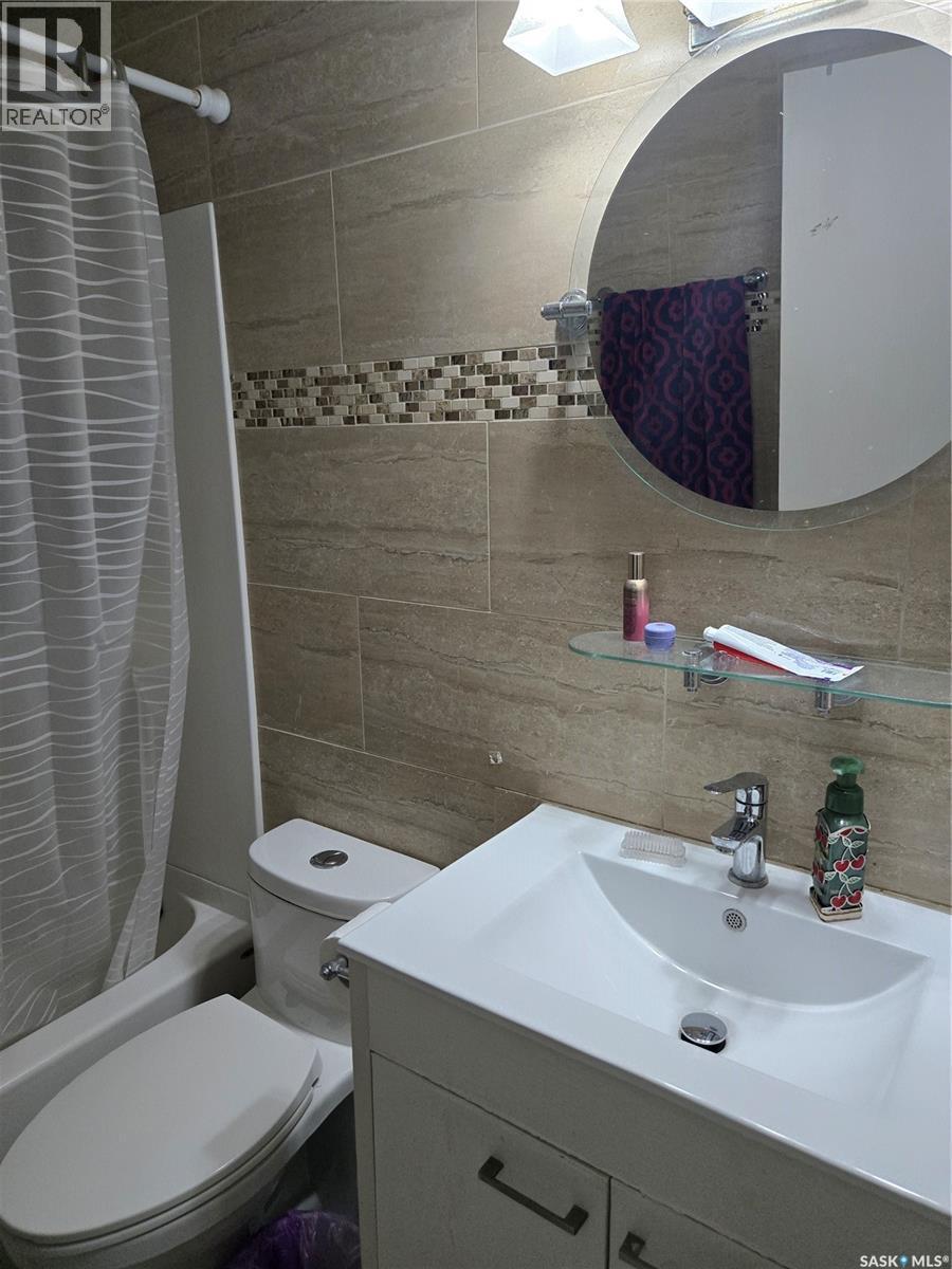 115A 4040 8Th Street E, Saskatoon, SK - Indoor Photo Showing Bathroom