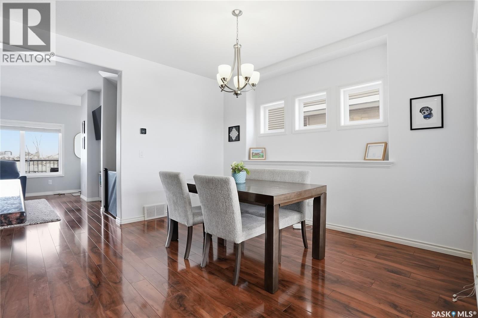 842 Stensrud Road, Saskatoon, SK - Indoor Photo Showing Dining Room