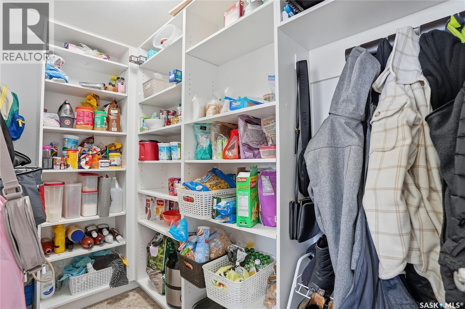 842 Stensrud Road, Saskatoon, SK - Indoor With Storage