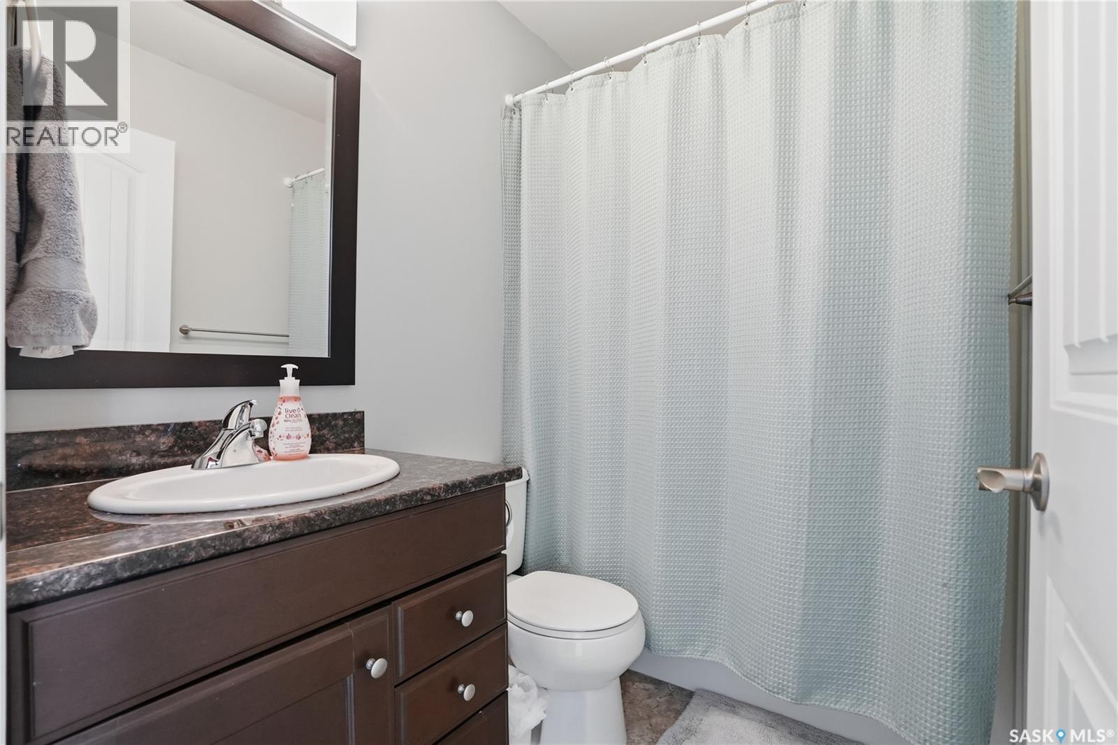 842 Stensrud Road, Saskatoon, SK - Indoor Photo Showing Bathroom