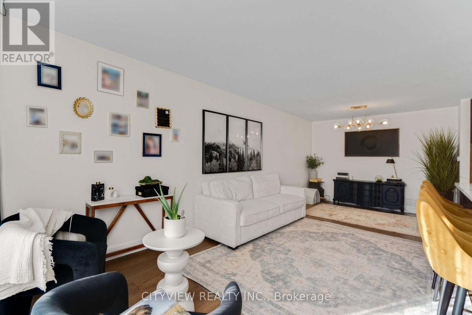 64 Foxacre Row, Brampton, ON - Indoor Photo Showing Living Room