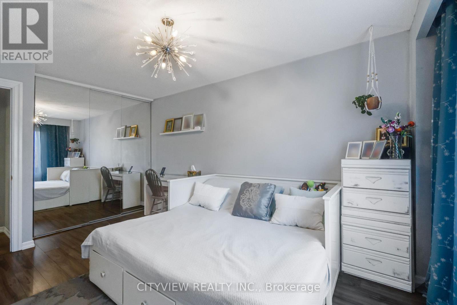 64 Foxacre Row, Brampton, ON - Indoor Photo Showing Bedroom