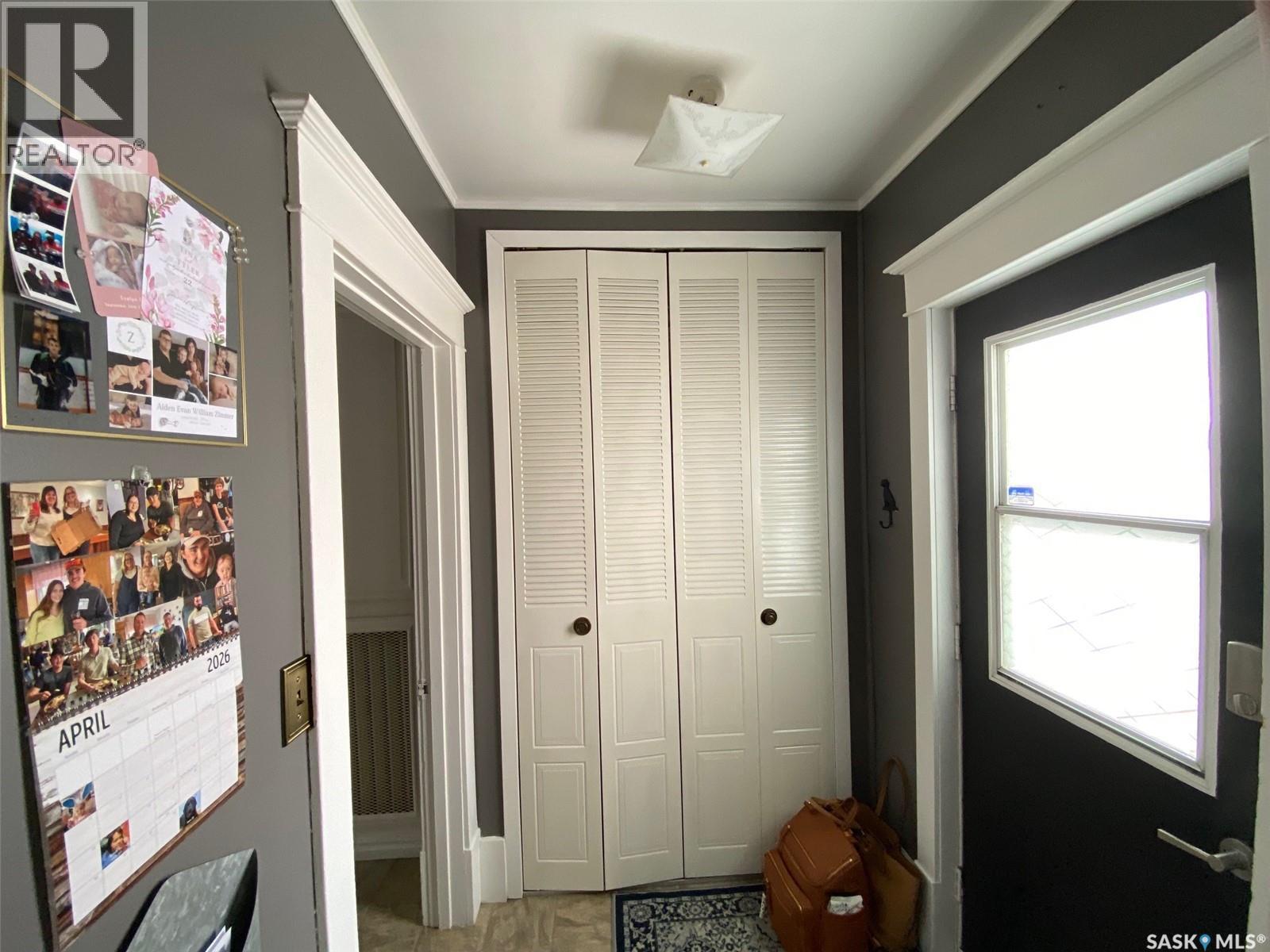 216 Second Avenue N, Yorkton, SK - Indoor Photo Showing Other Room