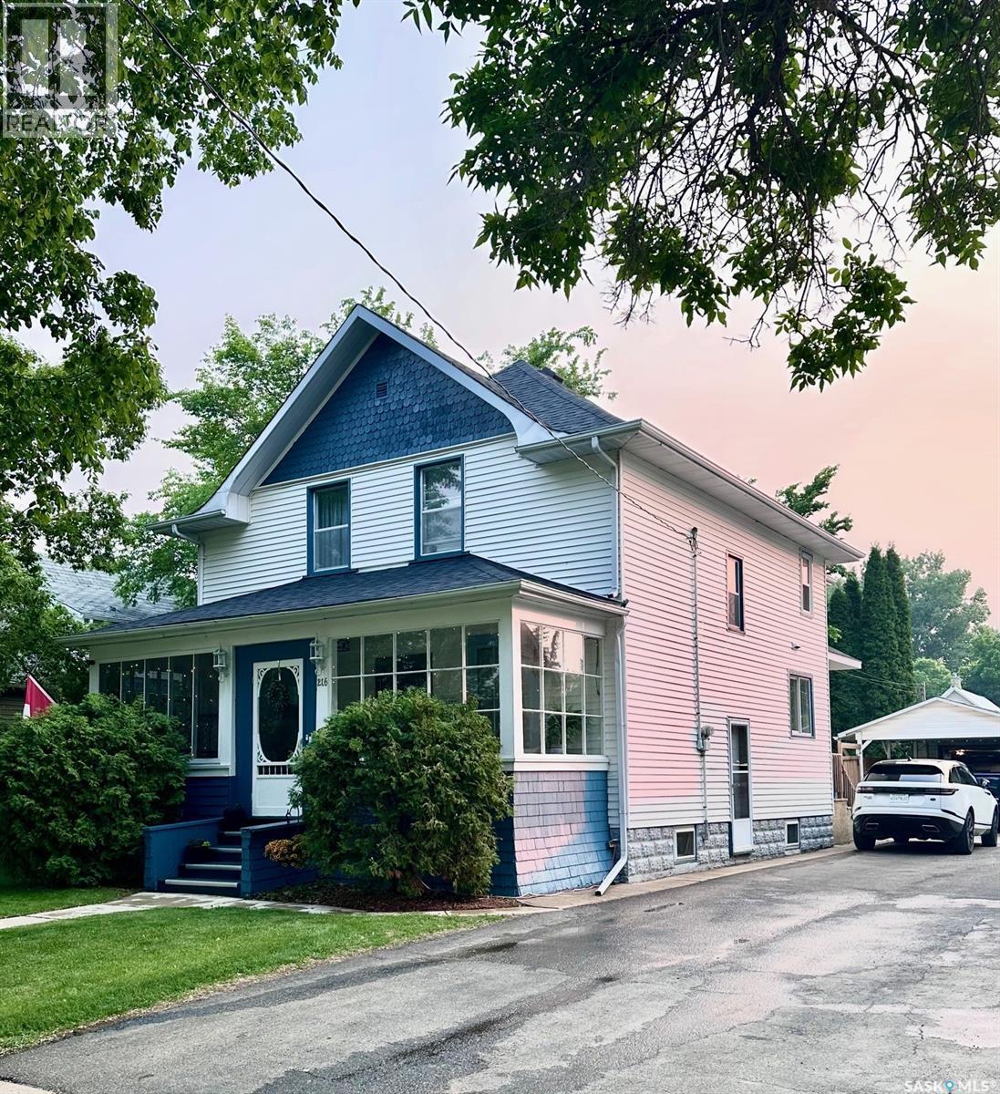 216 Second Avenue N, Yorkton, SK - Outdoor