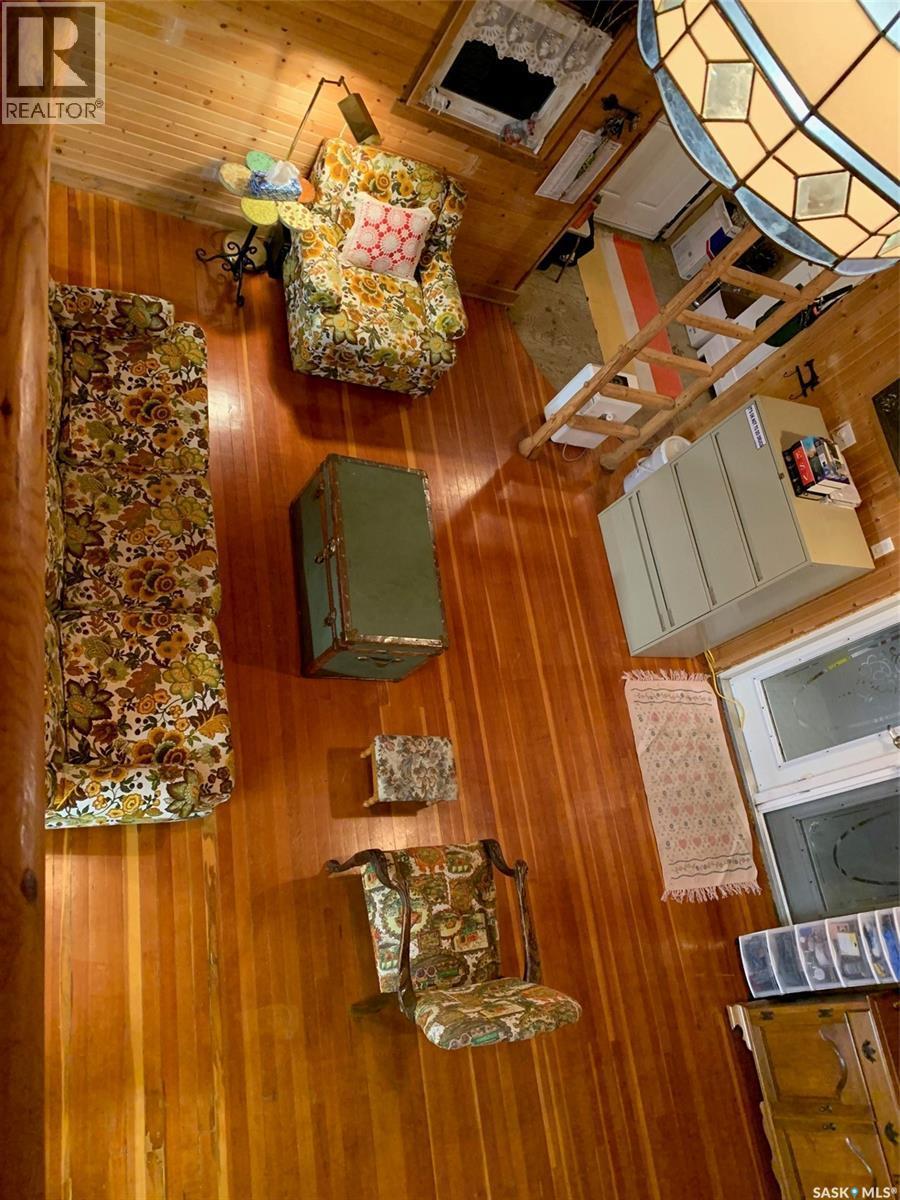 222 1St Avenue, Glaslyn, SK - Indoor Photo Showing Other Room