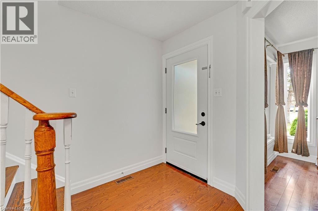 1471 Pickwick Drive, Mississauga, ON - Indoor Photo Showing Other Room