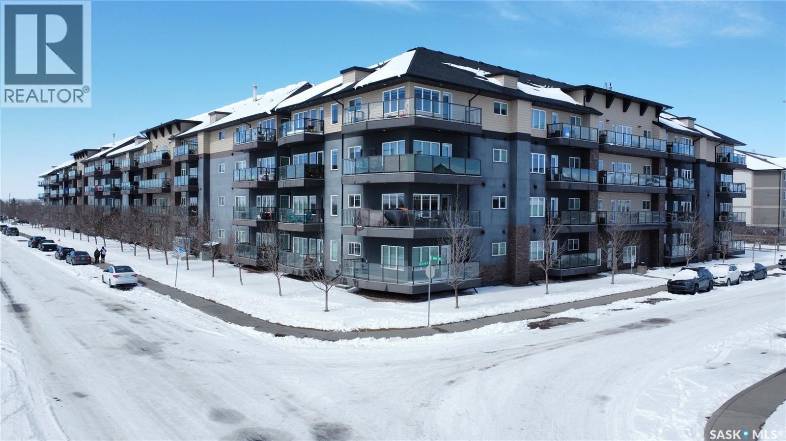202 702 Hart Road, Saskatoon, SK - Outdoor With Facade