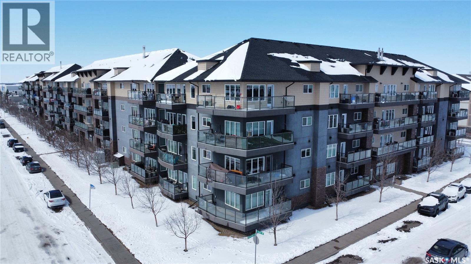 202 702 Hart Road, Saskatoon, SK - Outdoor