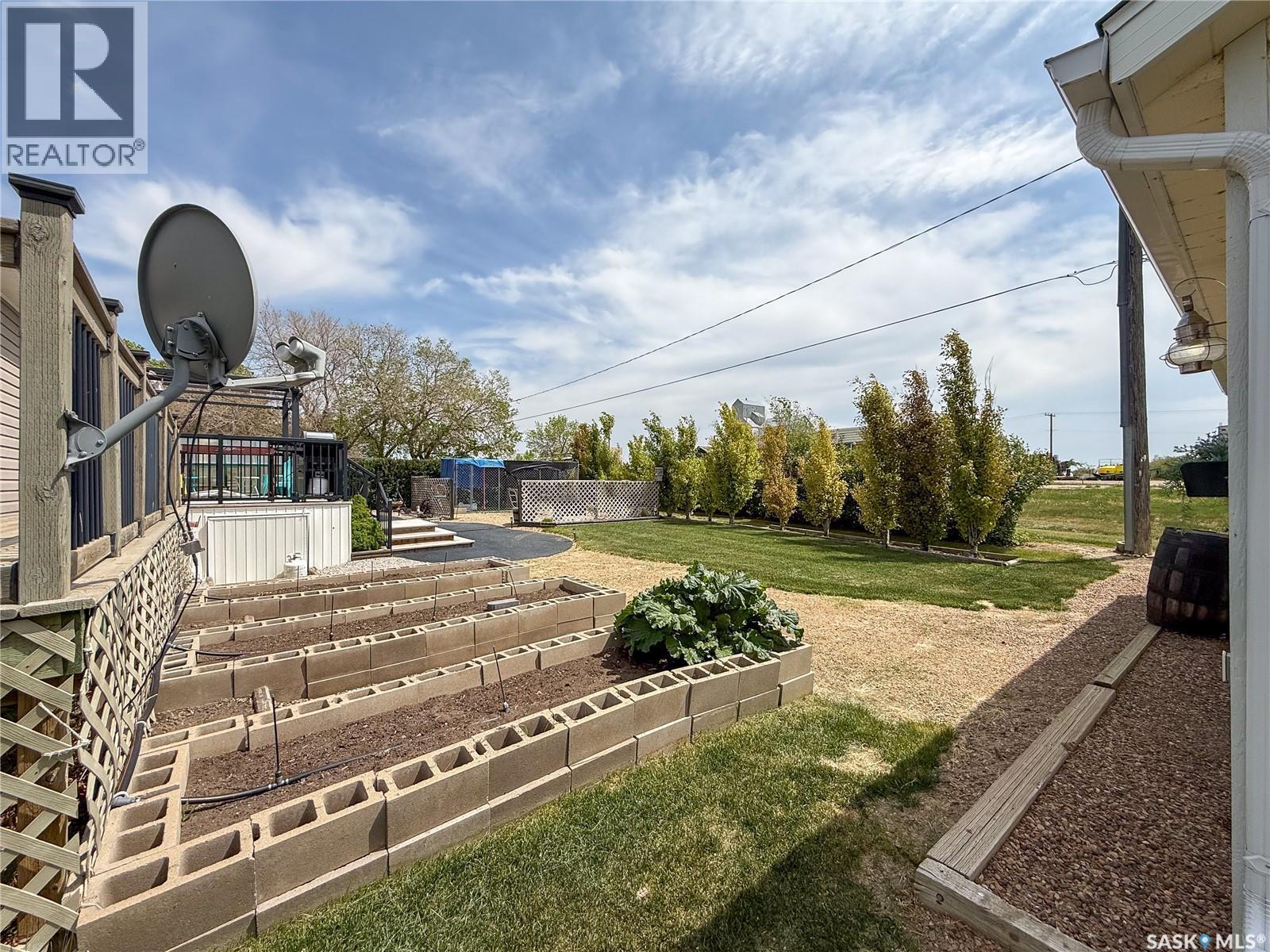 306 2Nd Avenue W, Climax, SK
