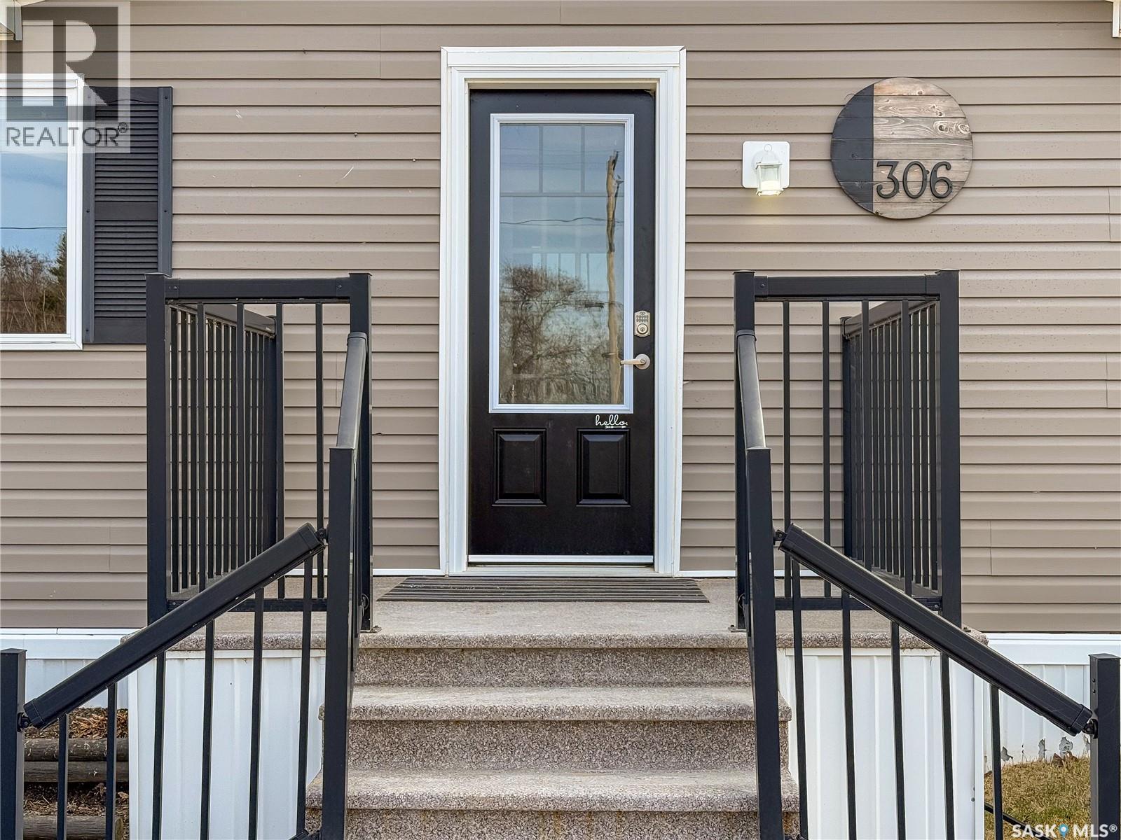 306 2Nd Avenue W, Climax, SK