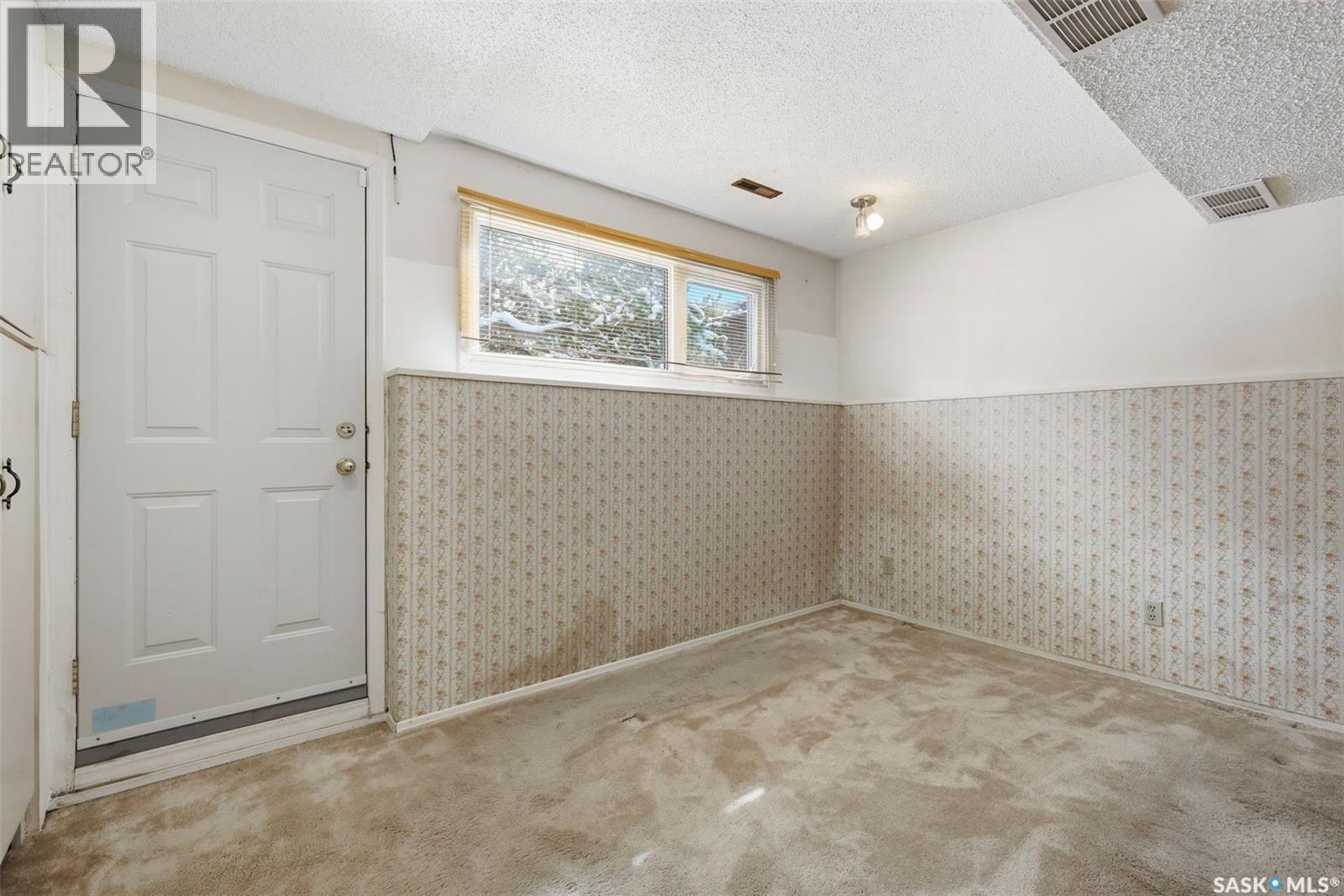 117 Mount Allison Crescent, Saskatoon, SK - Indoor Photo Showing Other Room