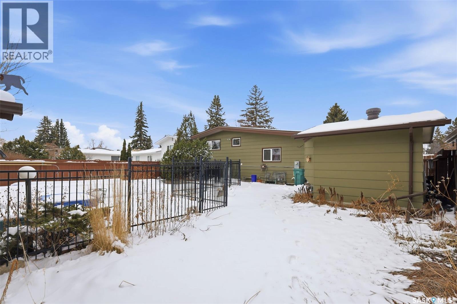 117 Mount Allison Crescent, Saskatoon, SK - Outdoor