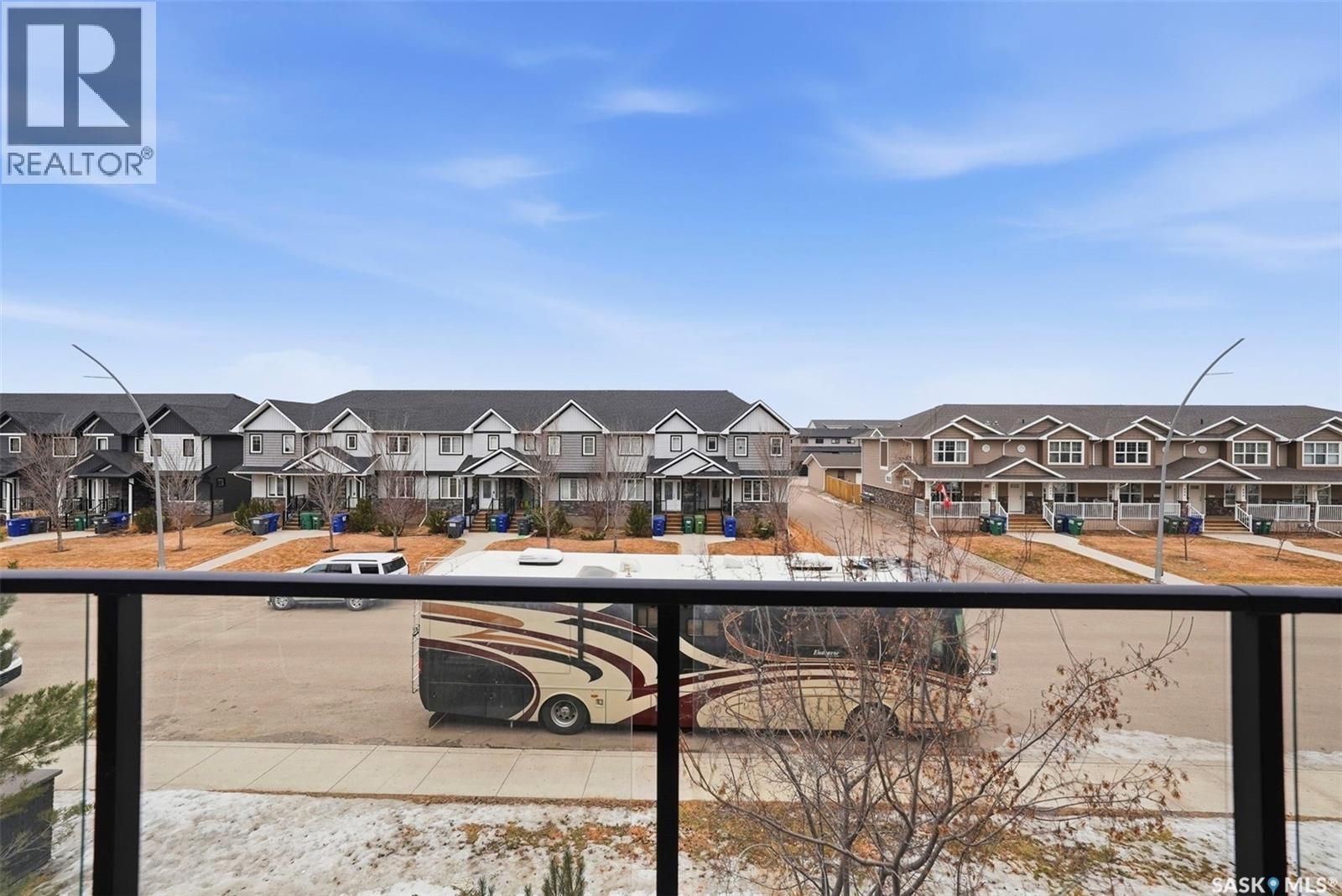 202 415 Maningas Bend, Saskatoon, SK - Outdoor