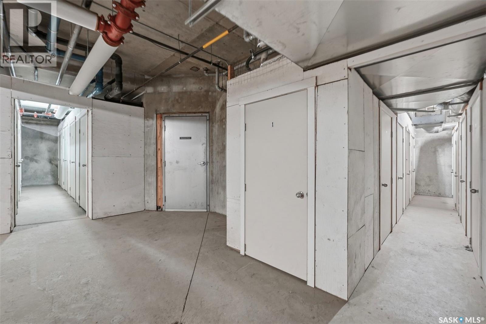 202 415 Maningas Bend, Saskatoon, SK - Indoor