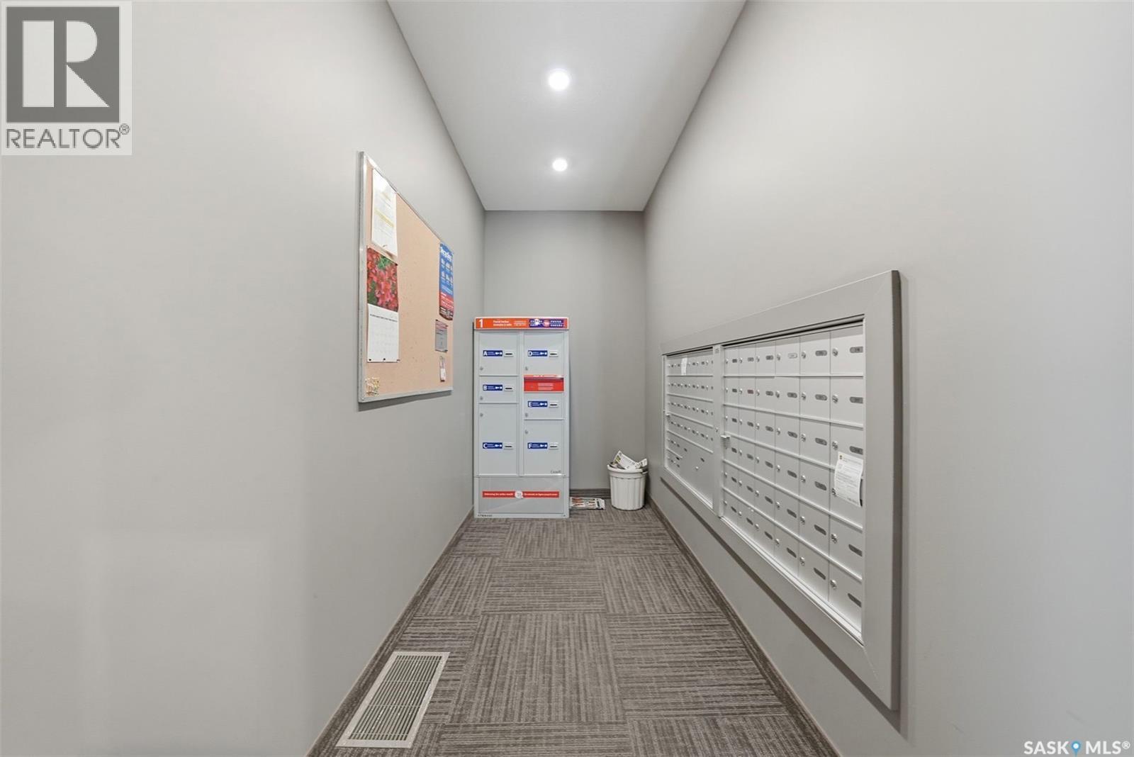 202 415 Maningas Bend, Saskatoon, SK - Indoor Photo Showing Other Room