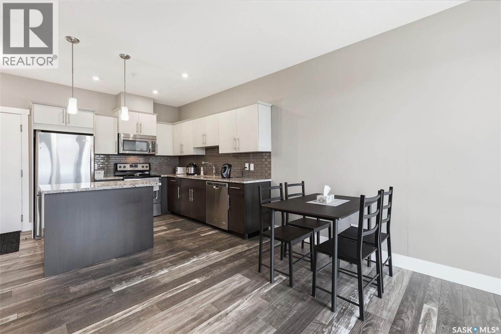 202 415 Maningas Bend, Saskatoon, SK - Indoor